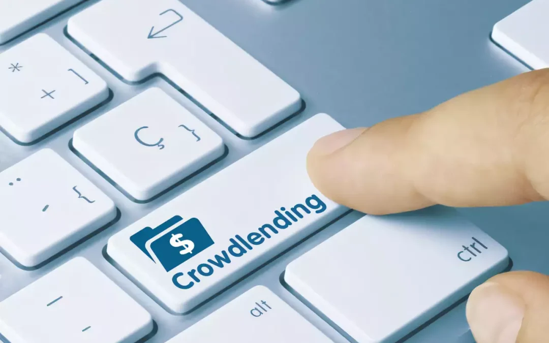 Clavier avec bouton Crowdlending pour Prêt Garanti par l'État, PME et TPE financement.