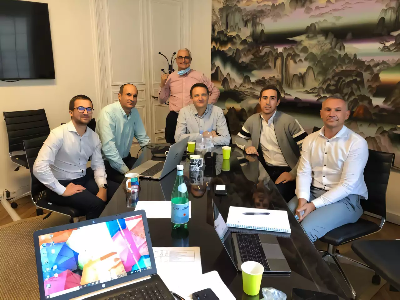 Réunion financements TPE/PME : experts discutant solutions innovantes au séminaire national.